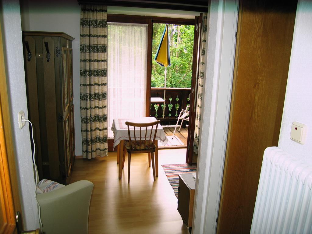 Gaestehaus Sonnenwinkel - Villa Roesler Saint Wolfgang Стая снимка