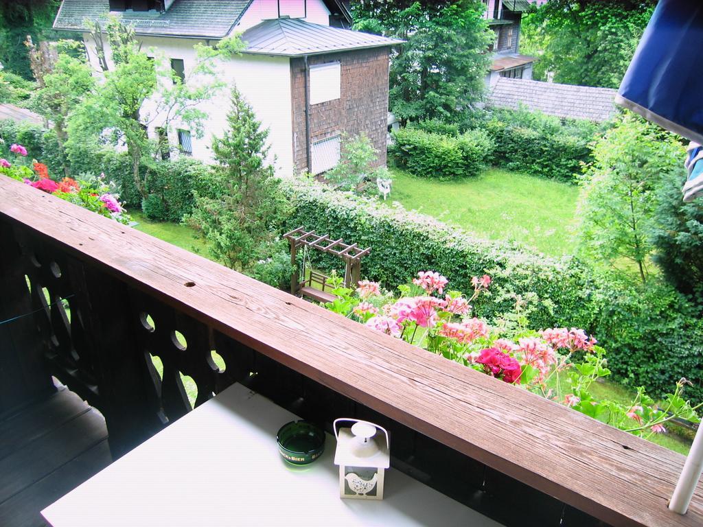 Gaestehaus Sonnenwinkel - Villa Roesler Saint Wolfgang Стая снимка